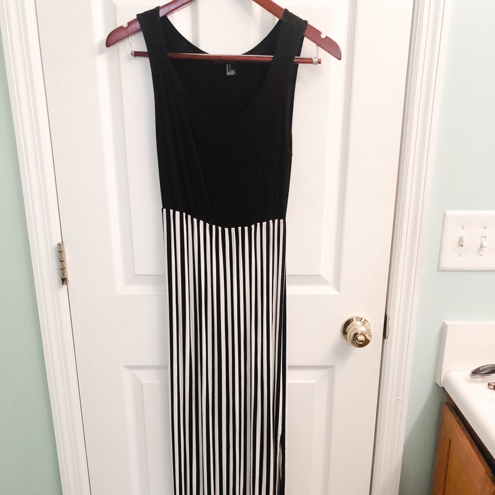 Forever 21 Stripped Maxi Dress